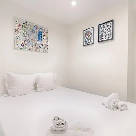 Апартаменты Bastille Republique Charming & Cosy 1br