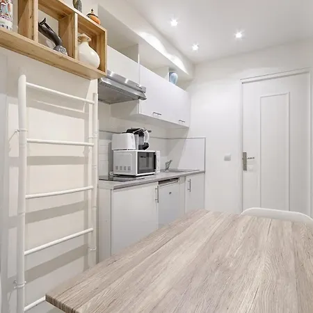 Bastille Republique Charming & Cosy 1br Апартаменты