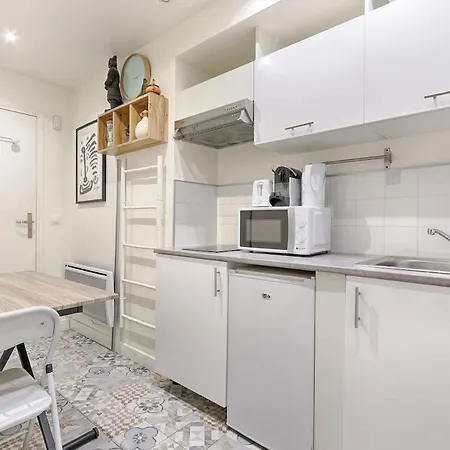 Bastille Republique Charming & Cosy 1br * Париж